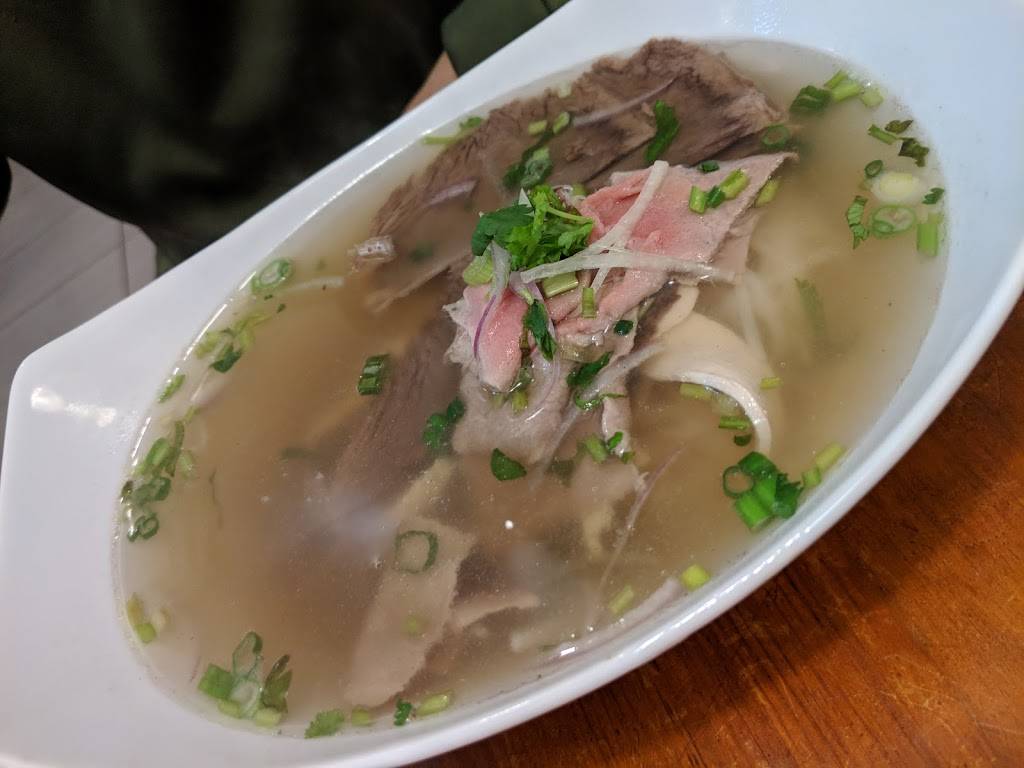 Sweet Chili Thai & Vietnamese Restaurant | restaurant | 202 Victoria St E, Alliston, ON L9R 1G5, Canada | 7052501166 OR +1 705-250-1166