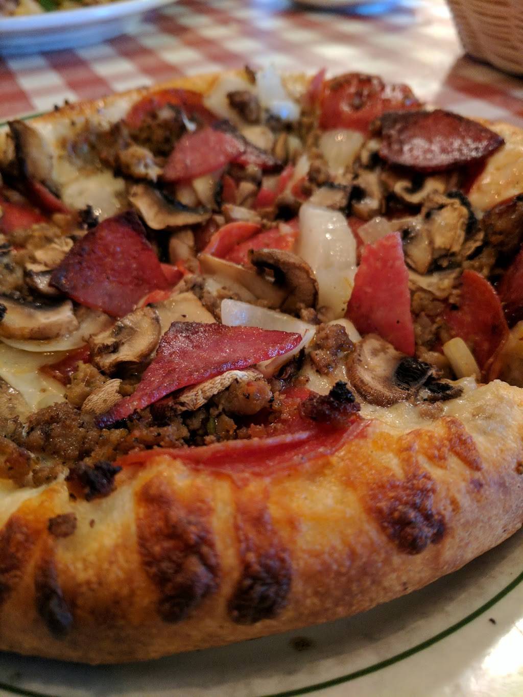 Angelinis Italian Restaurant | restaurant | 2251 Geer Rd, Turlock, CA 95382, USA | 2096676644 OR +1 209-667-6644