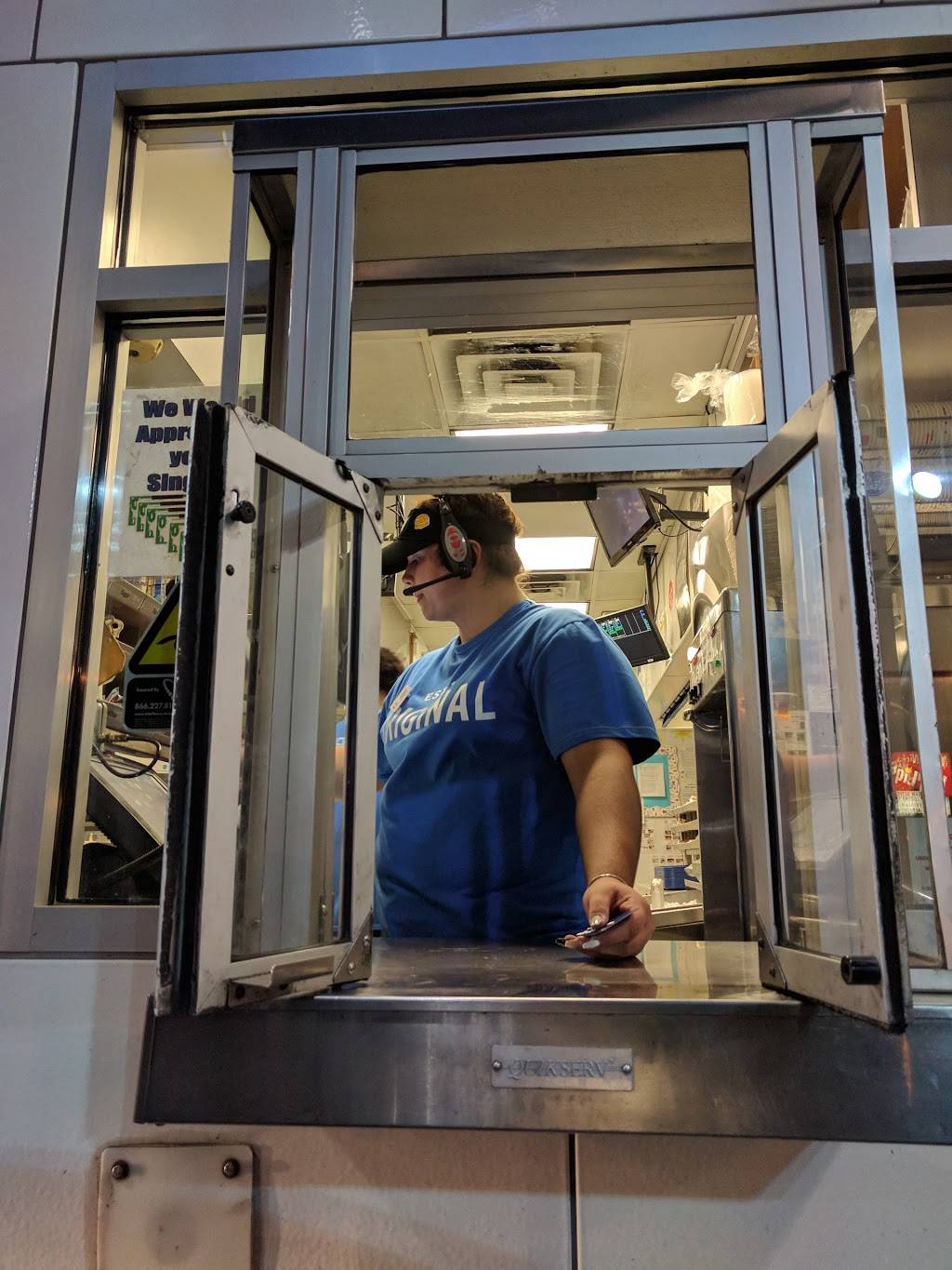 White Castle | restaurant | 4632 Calumet Ave, Hammond, IN 46327, USA | 2199373940 OR +1 219-937-3940