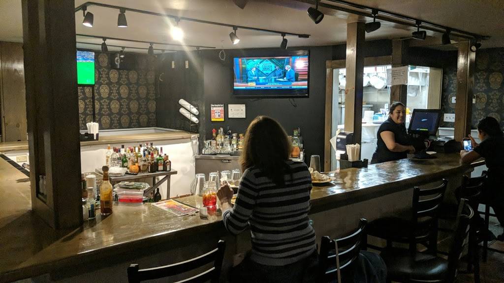 La Catrina | restaurant | 72 Main St, Newmarket, NH 03857, USA | 6032000278 OR +1 603-200-0278