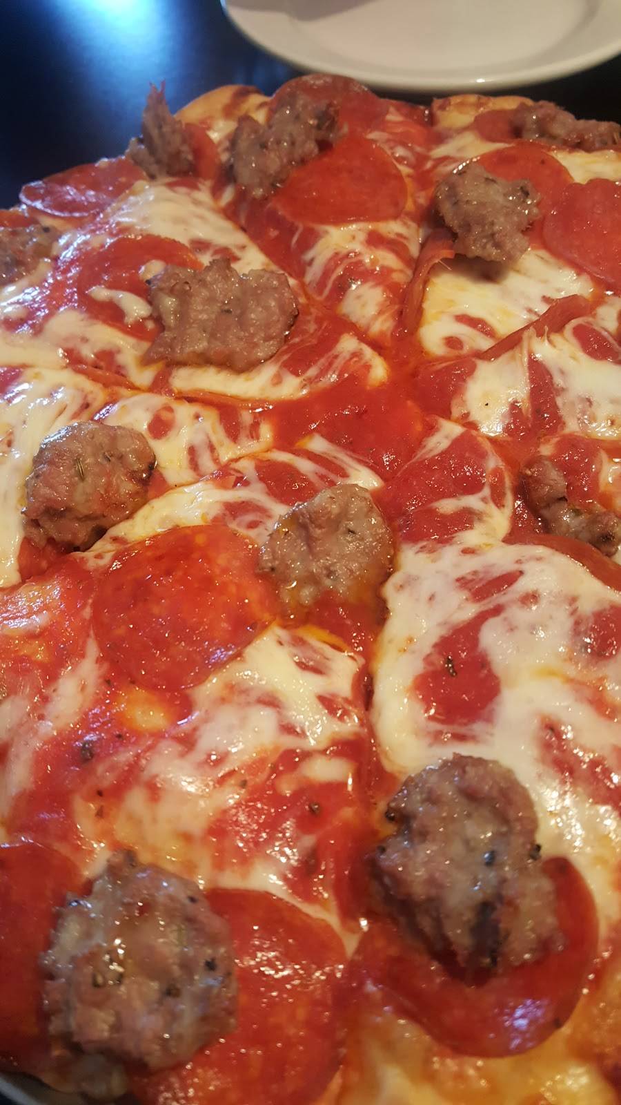 Primozz Pizza | restaurant | 8887 Mentor Ave, Mentor, OH 44060, USA | 4402555488 OR +1 440-255-5488