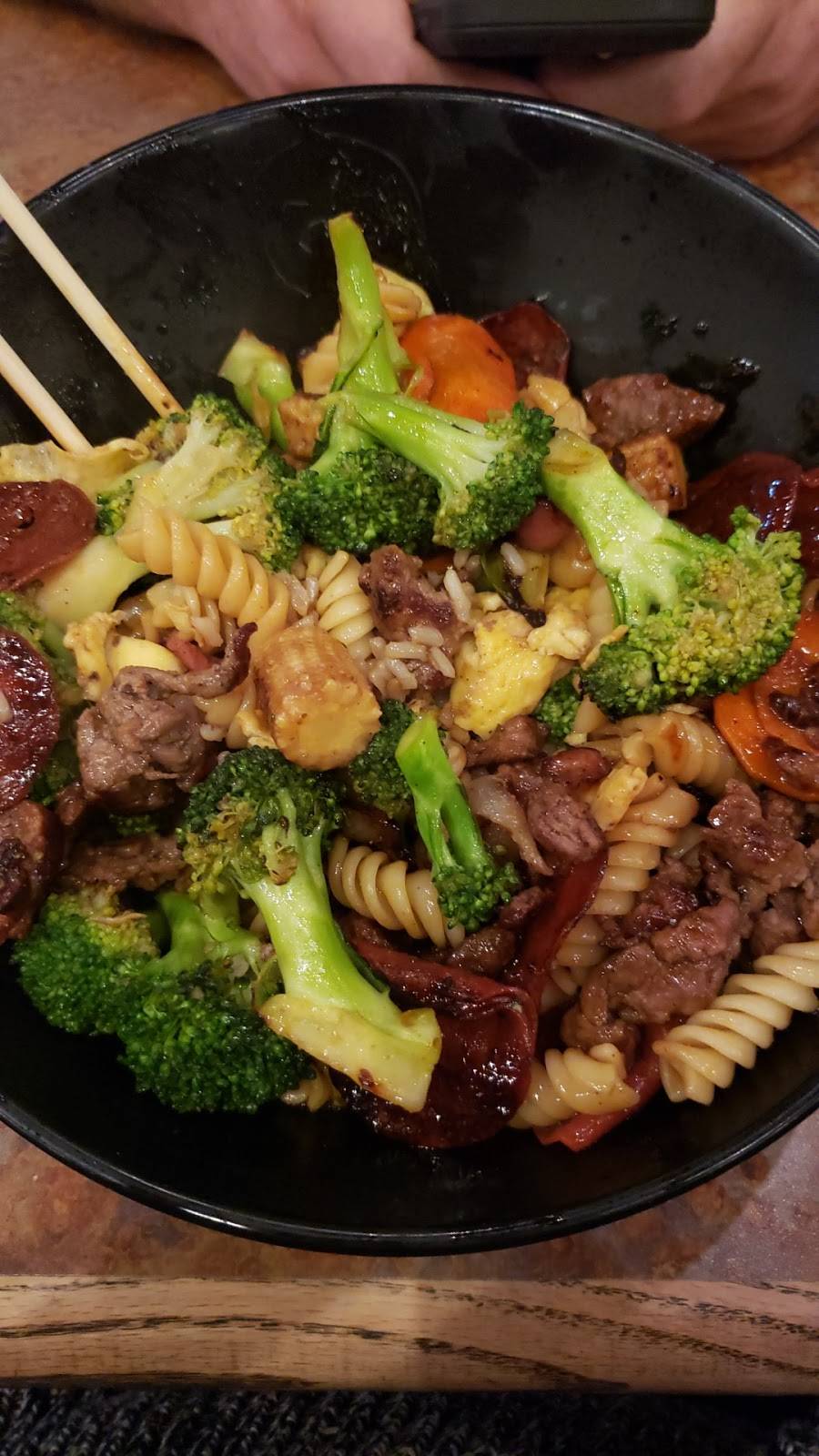 Genghis Grill | restaurant | 4000 5 Points Blvd #189, Arlington, TX 76018, USA | 8174657847 OR +1 817-465-7847