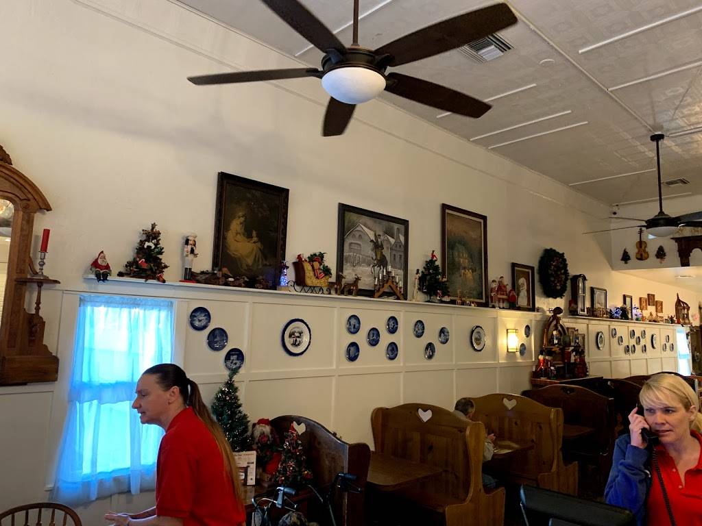 Millies Pancake Haus | restaurant | Inside Trail Dust Town, 6541 E Tanque Verde Rd, Tucson, AZ 85715, USA | 5202984250 OR +1 520-298-4250