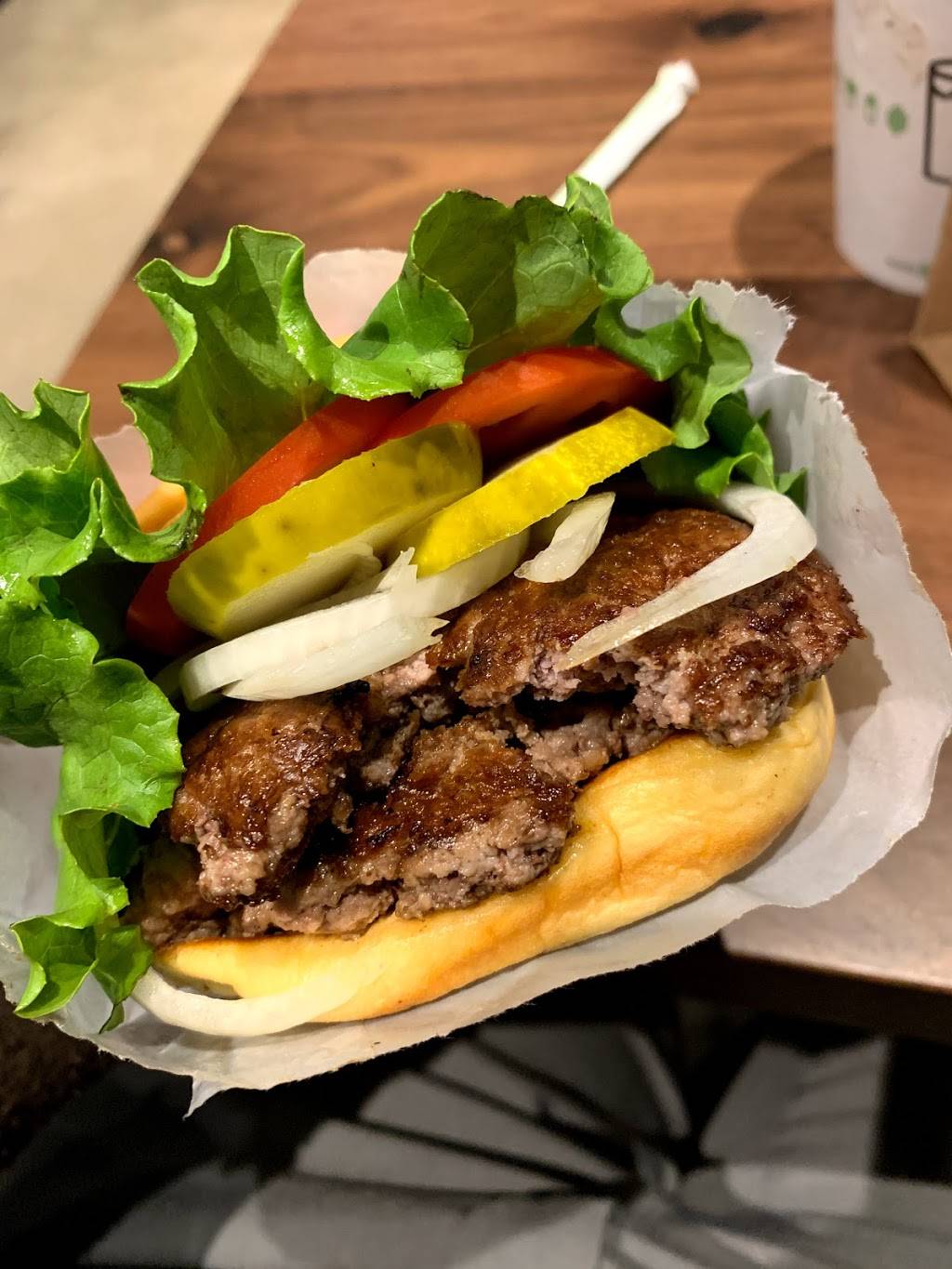 Shake Shack | restaurant | 1765 E Golf Rd, Schaumburg, IL 60173, USA | 7088526305 OR +1 708-852-6305