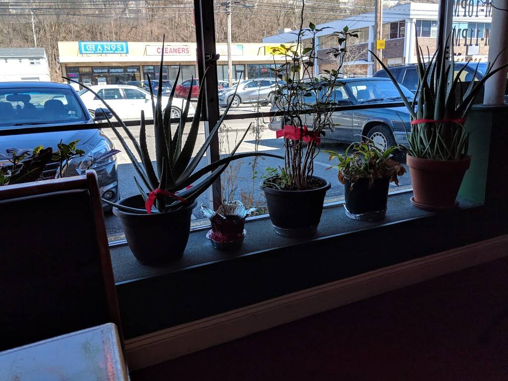 King & Sons Pizzeria Inc | restaurant | 718 Hamburg Turnpike, Pompton Lakes, NJ 07442, USA | 9738396006 OR +1 973-839-6006