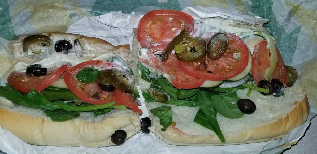 Subway | restaurant | Winchells Donuts/Subway, 600 E Warm Springs Rd #110, Las Vegas, NV 89119, USA | 7029142478 OR +1 702-914-2478