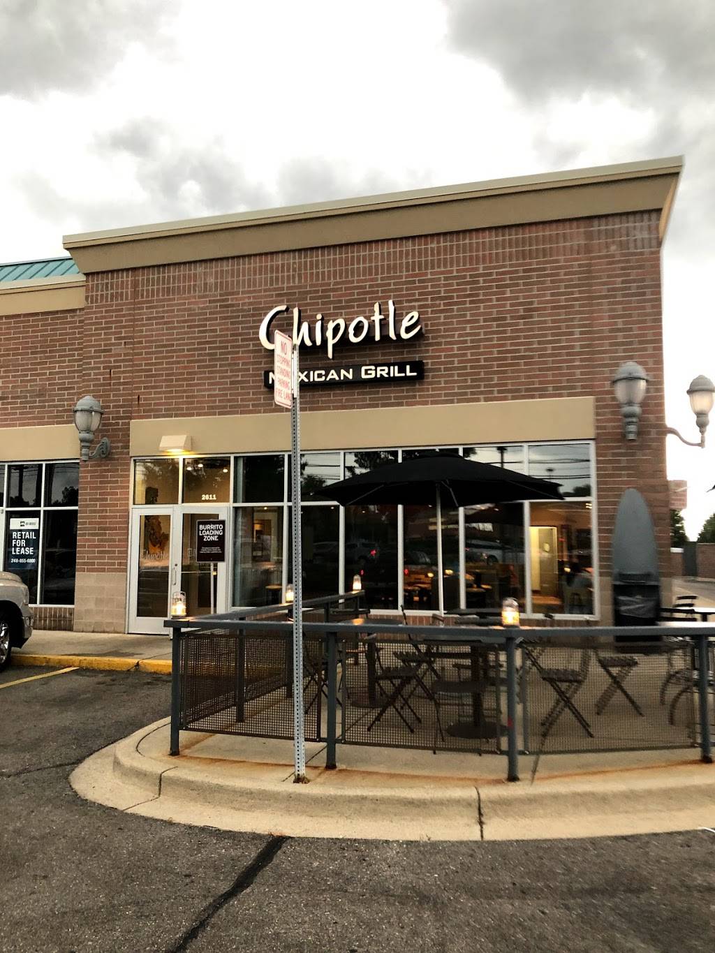 Chipotle Mexican Grill | restaurant | 2611 S Rochester Rd, Rochester Hills, MI 48307, USA | 2488532850 OR +1 248-853-2850