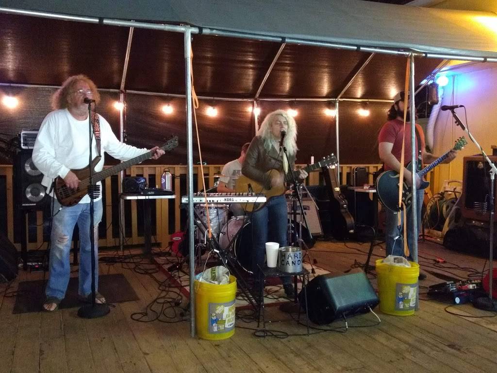 The Wild Hawg | restaurant | 4141 US Highway 27 North, Sebring, FL 33870, USA | 8634515590 OR +1 863-451-5590