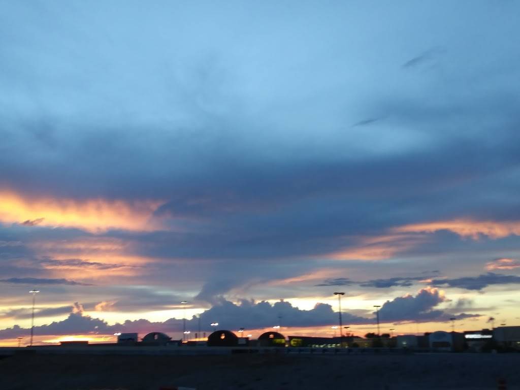 Red Lobster | restaurant | 800 Sunland Park Dr, El Paso, TX 79912, USA | 9158335753 OR +1 915-833-5753