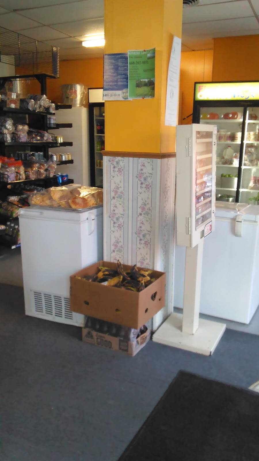 Tienda Ebenezer | restaurant | 165 S Lafayette Ave, Marshall, MO 65340, USA | 6608311330 OR +1 660-831-1330