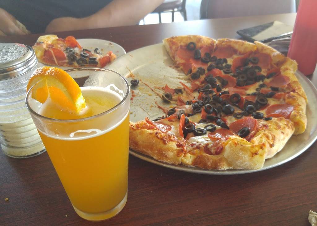 Georgio and Luigi Pizzeria and Sports Bar | restaurant | 13680 #1, Bear Valley Rd, Victorville, CA 92392, USA | 7602411227 OR +1 760-241-1227