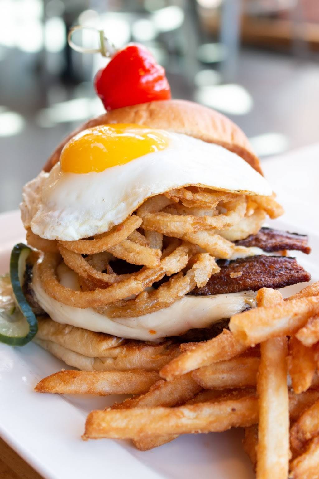 Tavern on the Hill | restaurant | 1102 Woodland Ave, Duluth, MN 55812, USA | 2187240010 OR +1 218-724-0010