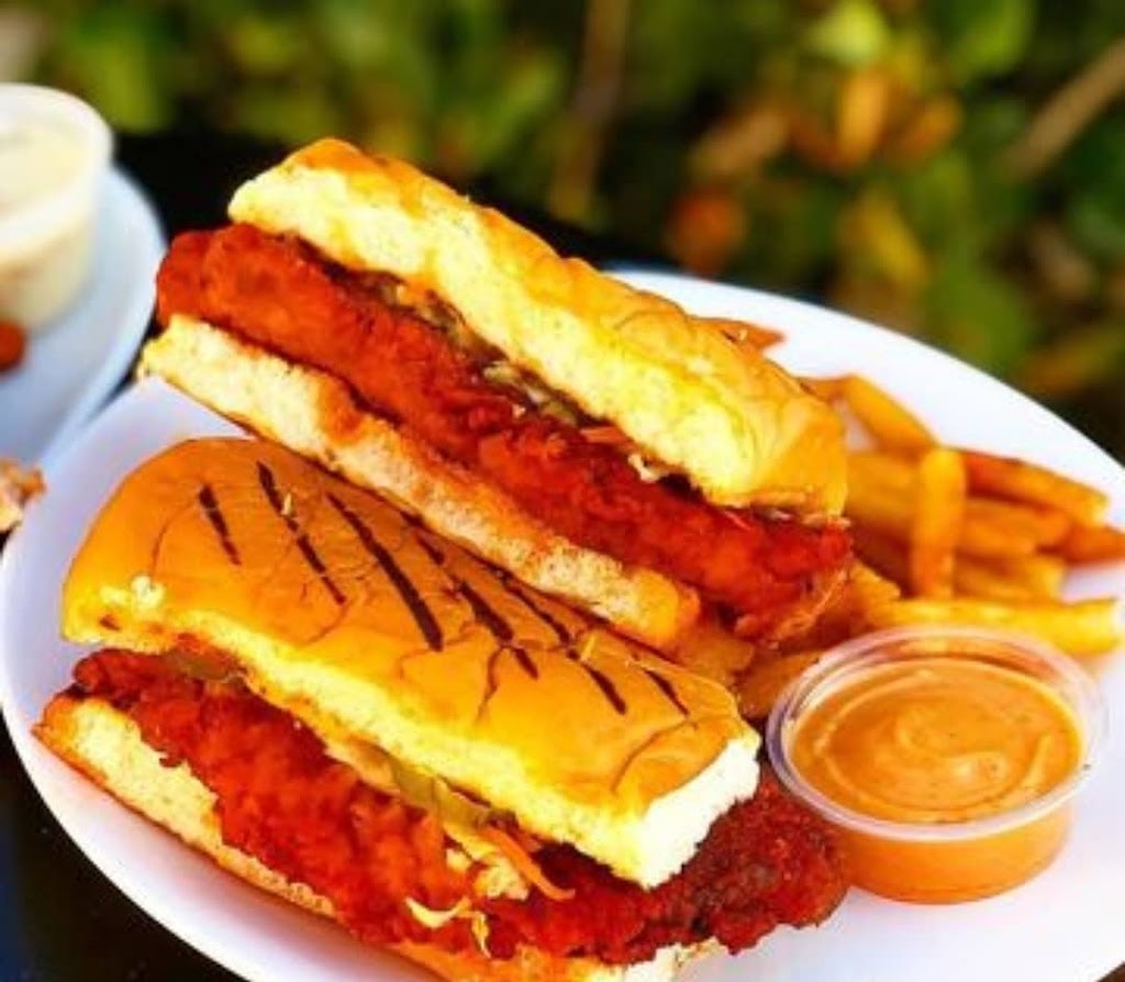 7 Hungry Birds | restaurant | 13346 Saticoy St Unit 3, North Hollywood, CA 91605, USA | 3234707246 OR +1 323-470-7246