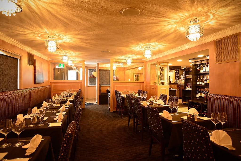 The Corner House Bistro | restaurant | 240 Church St, Keswick, ON L4P 3C9, Canada | 9054764800 OR +1 905-476-4800