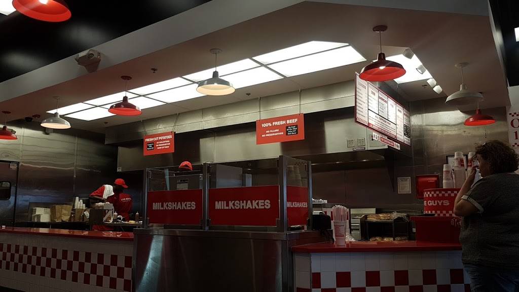 Five Guys | meal takeaway | 3601 Washtenaw Ave, Ann Arbor, MI 48104, USA | 7349715050 OR +1 734-971-5050