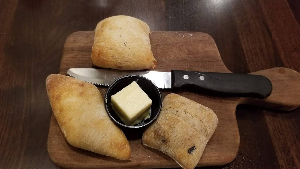 Heartwood | Restaurant & Lounge | restaurant | 10220 Regency Cir, Omaha, NE 68114, USA | 4025163600 OR +1 402-516-3600