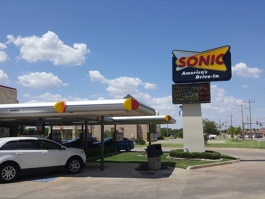 Sonic Drive-In | restaurant | 16331 N. Pennsylvania, Edmond, OK 73013, USA | 4053300010 OR +1 405-330-0010