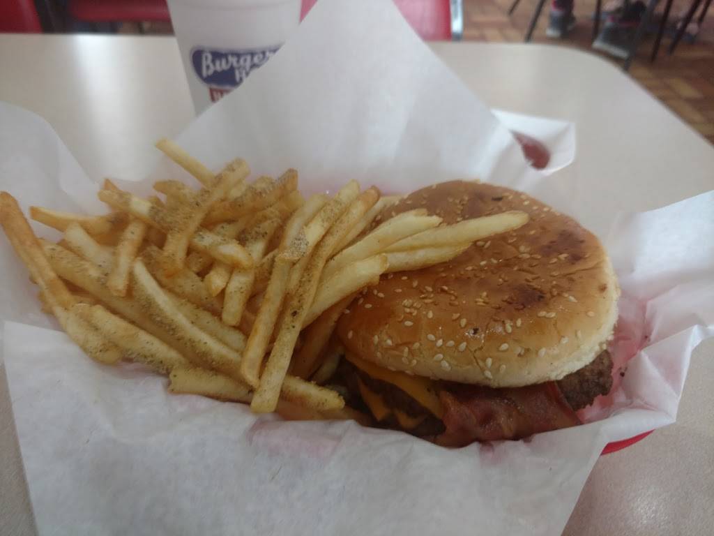 Burger House | restaurant | 6248 E Mockingbird Ln, Dallas, TX 75214, USA | 2148282732 OR +1 214-828-2732