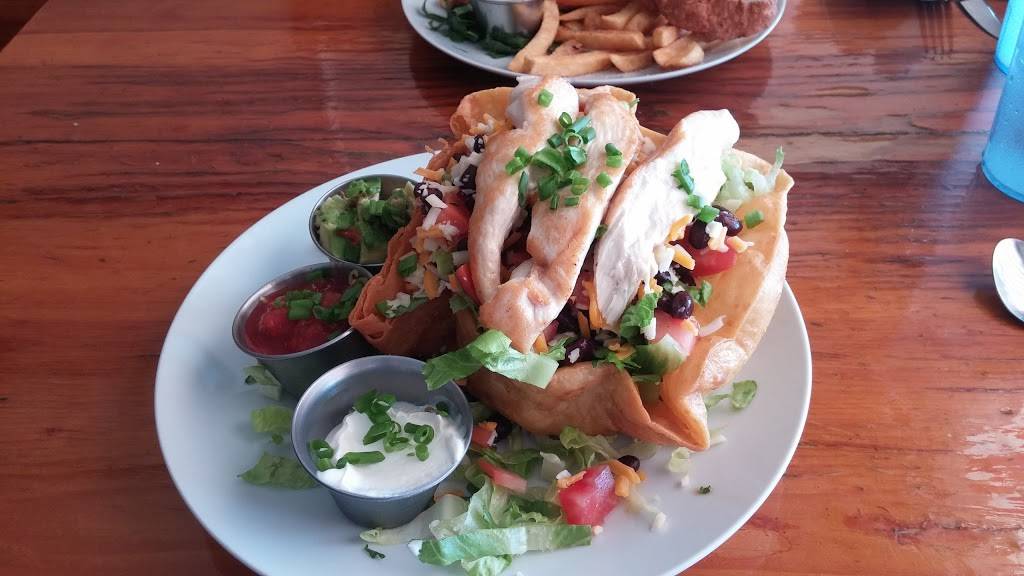 Waves Restaurant | restaurant | 43 Commercial St, Boothbay Harbor, ME 04538, USA | 2073156021 OR +1 207-315-6021