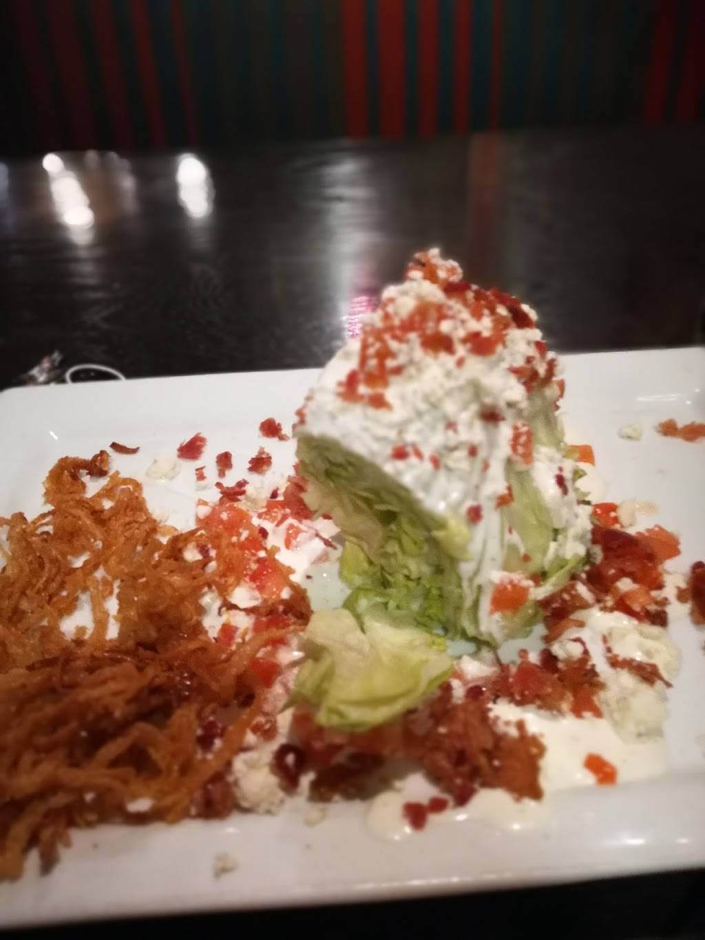 Red Robin Gourmet Burgers and Brews | restaurant | 107 Veterans Pkwy, Normal, IL 61761, USA | 3098086838 OR +1 309-808-6838