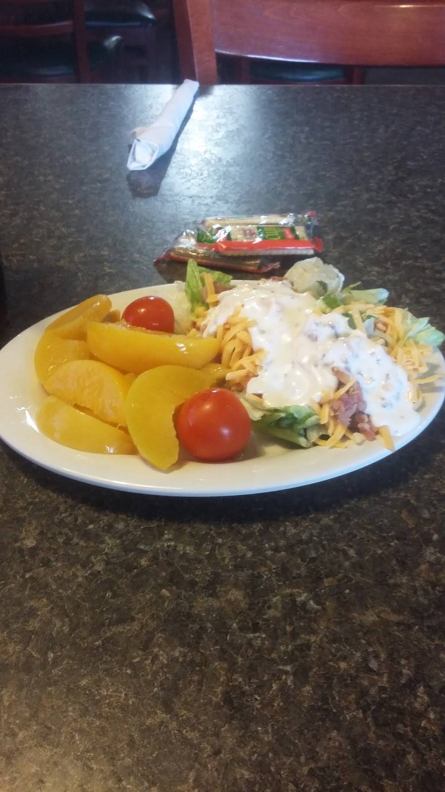 Pizza Hut | meal takeaway | 1113 W, Business 60, Dexter, MO 63841, USA | 5736245333 OR +1 573-624-5333