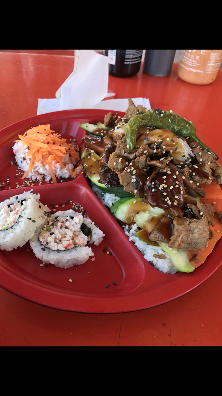 Sushi n go | restaurant | Av. José López Portillo Ote., Nueva Tijuana, Tijuana, B.C., Mexico | 016648067226 OR +52 664 806 7226