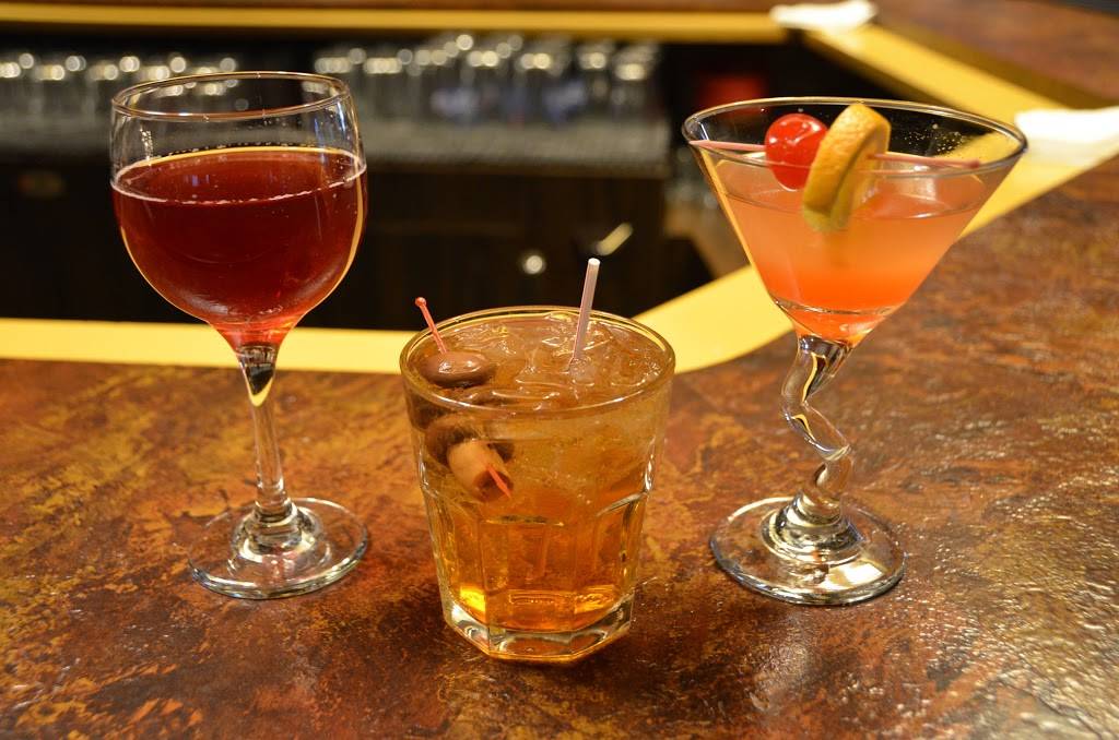 Prime Steer Supper Club Ltd | restaurant | 1432, 704 Hyland Ave, Kaukauna, WI 54130, USA | 9207669888 OR +1 920-766-9888