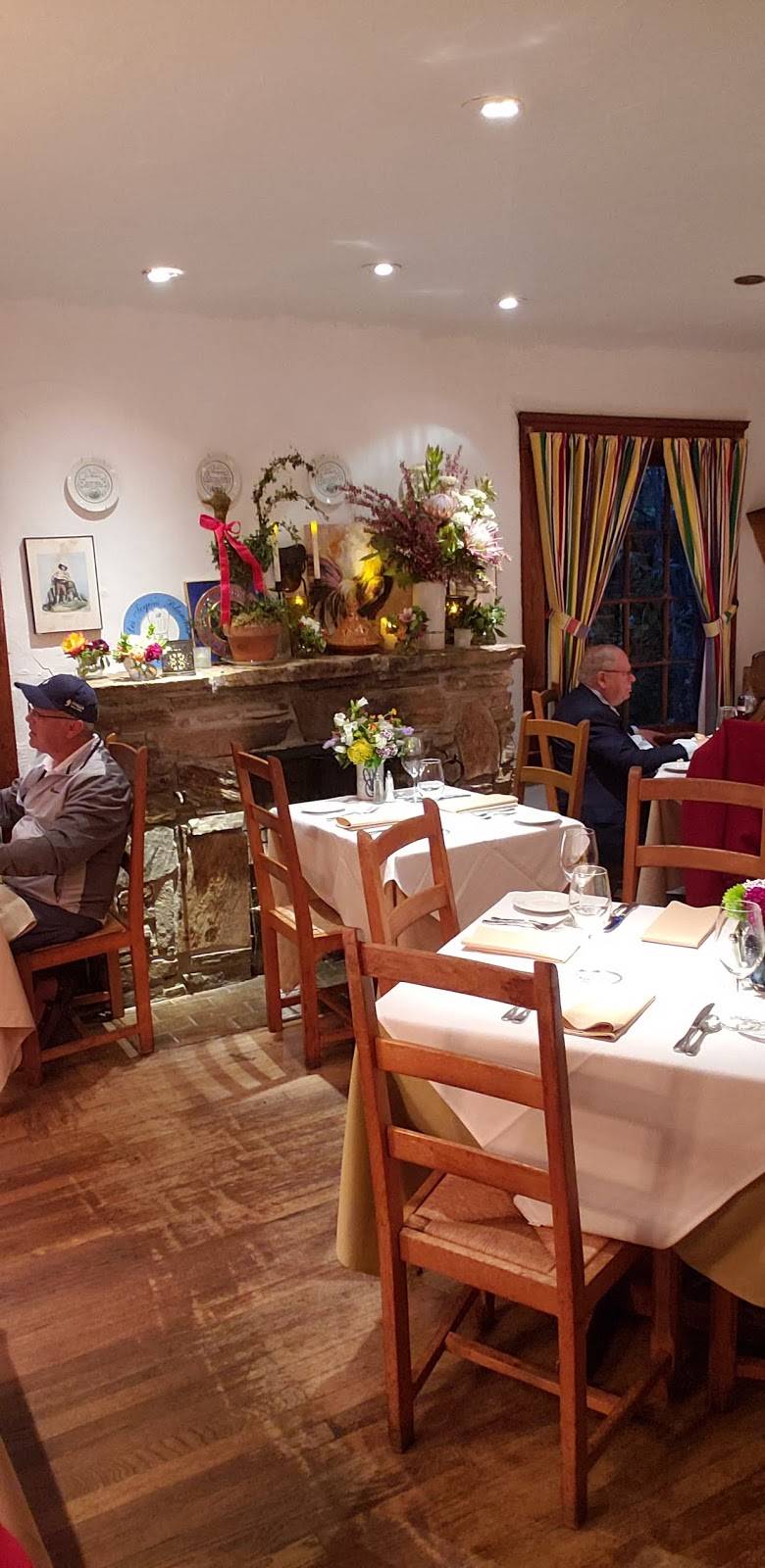 Fandango Restaurant | restaurant | 223 17th St, Pacific Grove, CA 93950, USA | 8313723456 OR +1 831-372-3456