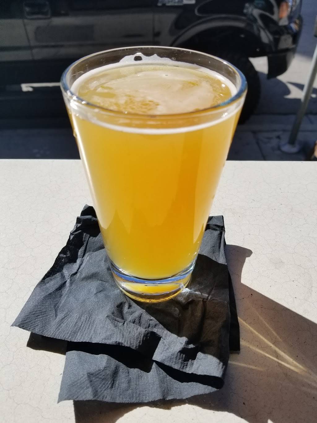 Elbow Room | restaurant | 1634 N Cahuenga Blvd, Los Angeles, CA 90028, USA | 3236457119 OR +1 323-645-7119