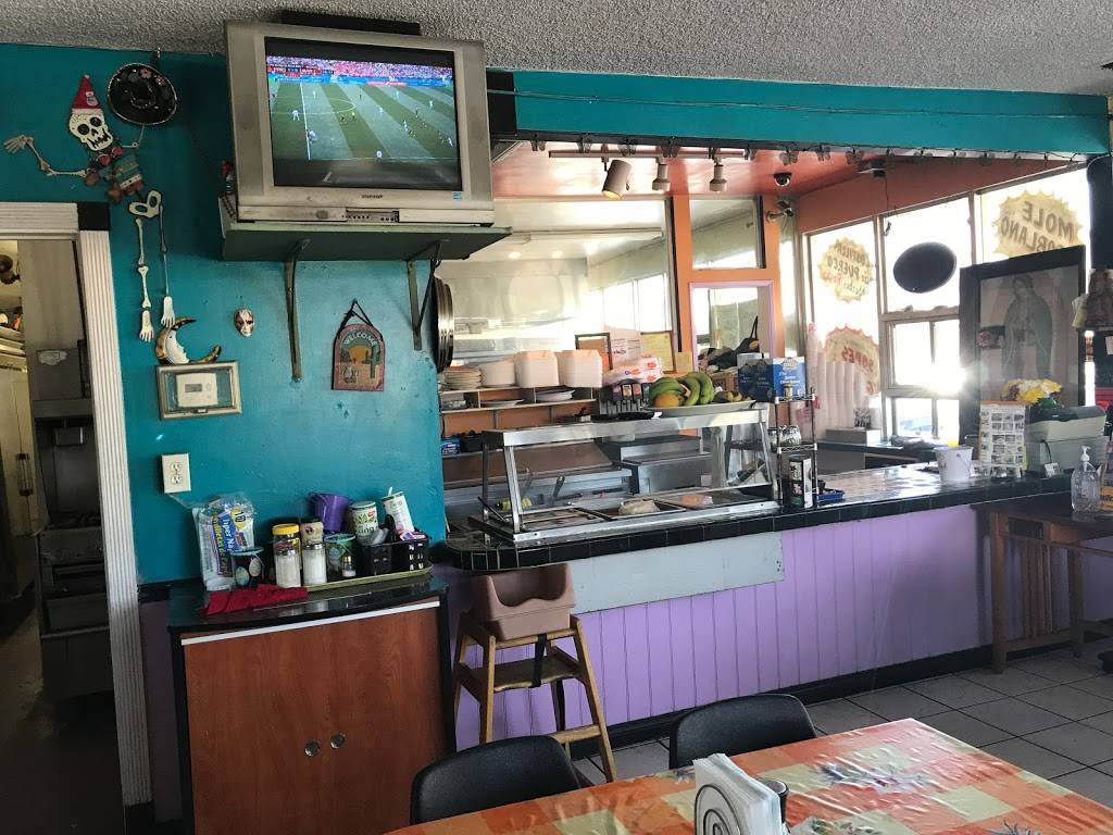 Julianas Bakery & Restaurant | bakery | 10441 Magnolia Ave, Anaheim, CA 92804, USA | 7142291948 OR +1 714-229-1948