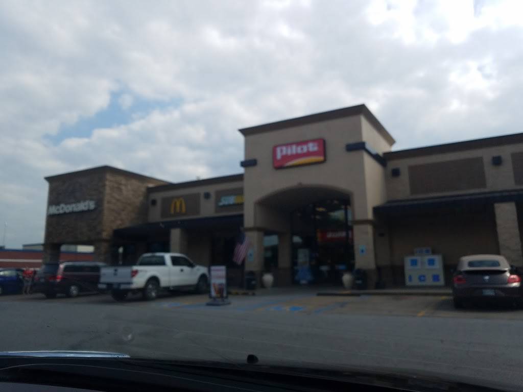 Subway | restaurant | Pilot Truck Stop, 281 Pleasant Grove Rd, Cleveland, TN 37311, USA | 4234763662 OR +1 423-476-3662