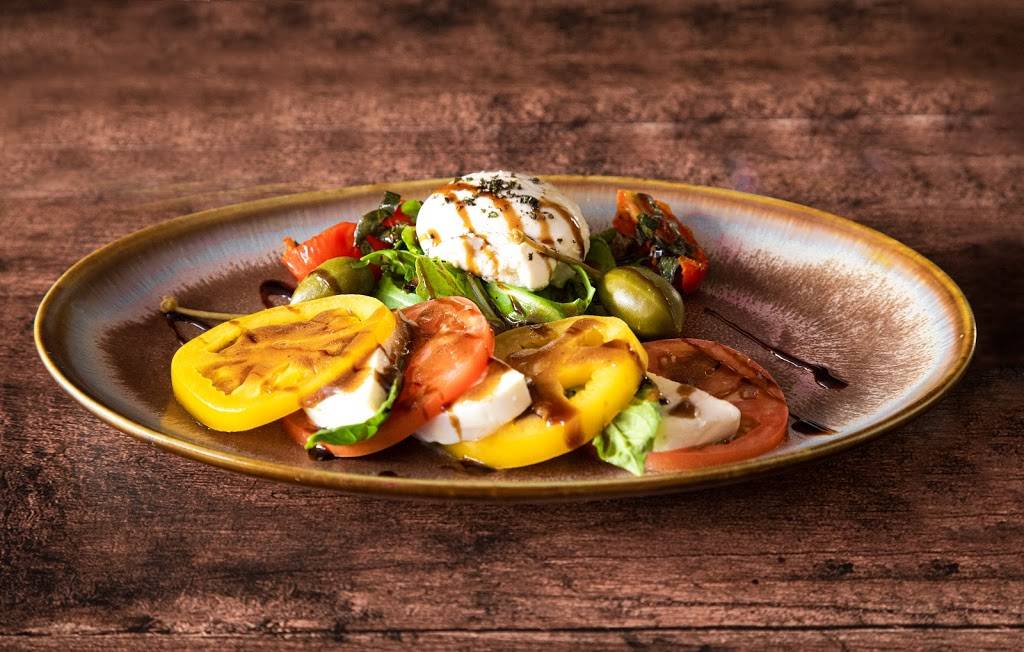 Villa Italiano Chophouse | restaurant | 7700 Westgate Blvd, Kissimmee, FL 34747, USA | 4073968523 OR +1 407-396-8523