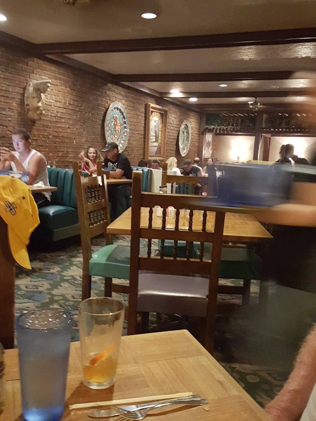 Armadillo La Salle | restaurant | 111 S 1st St, La Salle, CO 80645, USA | 9702845565 OR +1 970-284-5565