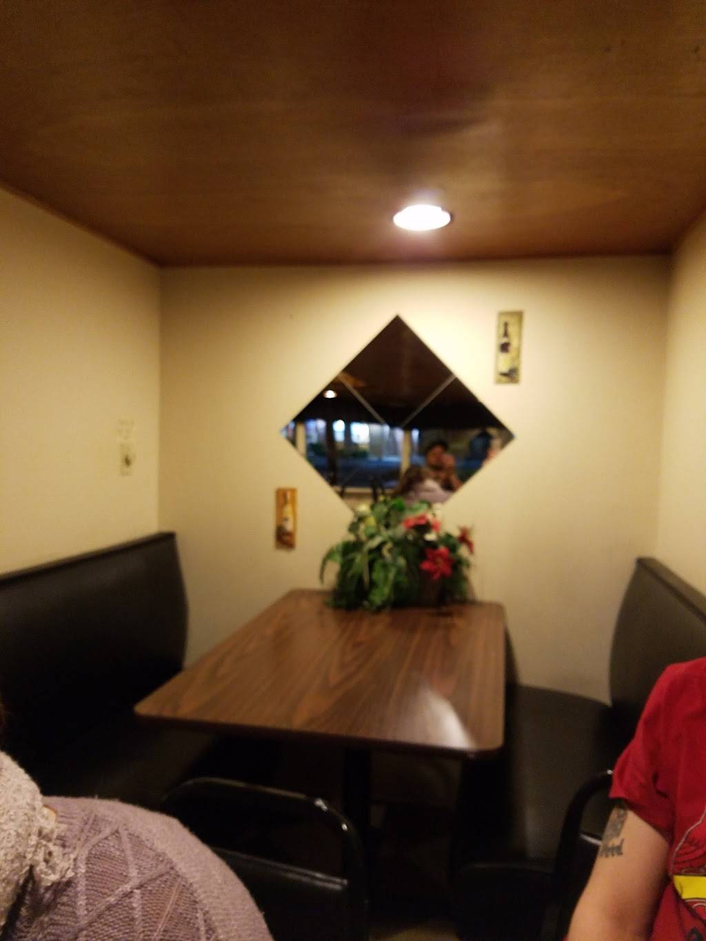 Italian Express | restaurant | 928 W Jackson St, Macomb, IL 61455, USA | 3098333777 OR +1 309-833-3777