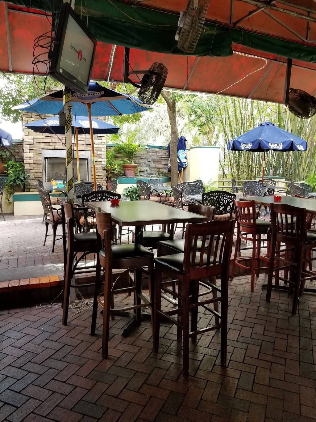 JF Kicks | restaurant | 3345 Lithia Pinecrest Rd, Valrico, FL 33596, USA | 8136437777 OR +1 813-643-7777