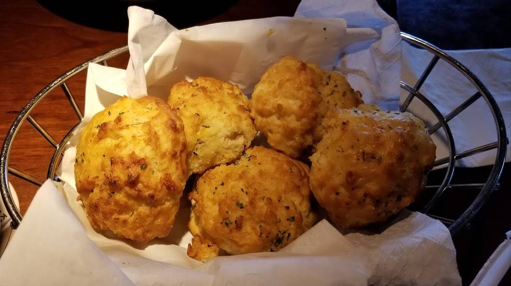 Red Lobster | restaurant | 14904 W 119th St, Olathe, KS 66062, USA | 9137641503 OR +1 913-764-1503