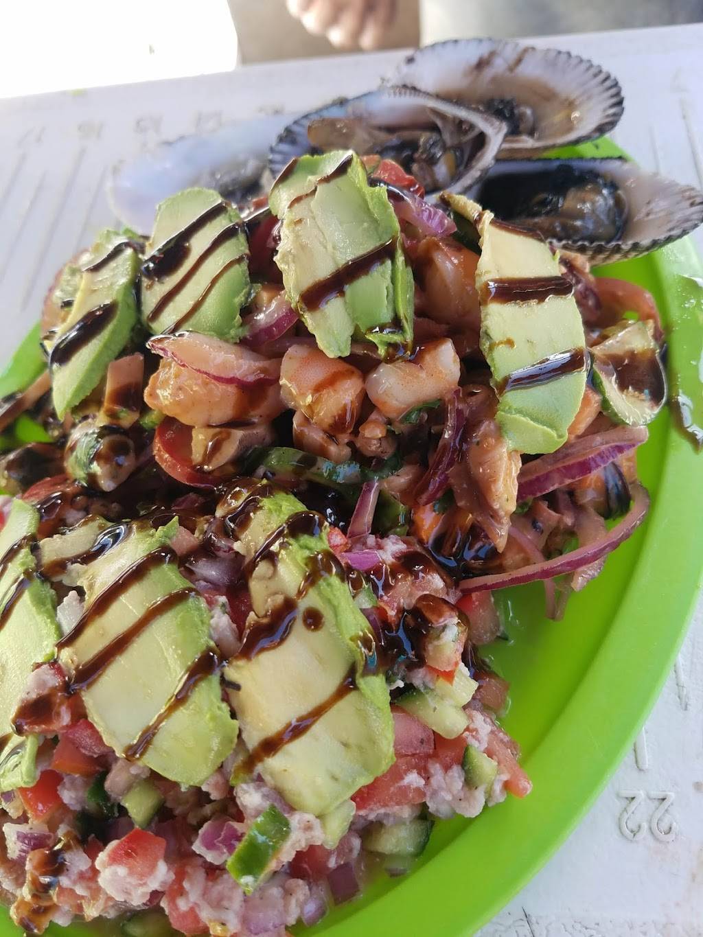 Mariscos Los Gueros | restaurant | Leona Vicario 28-6, Cuauhtemoc, 22890 Ensenada, B.C., Mexico | 016461217933 OR +52 646 121 7933