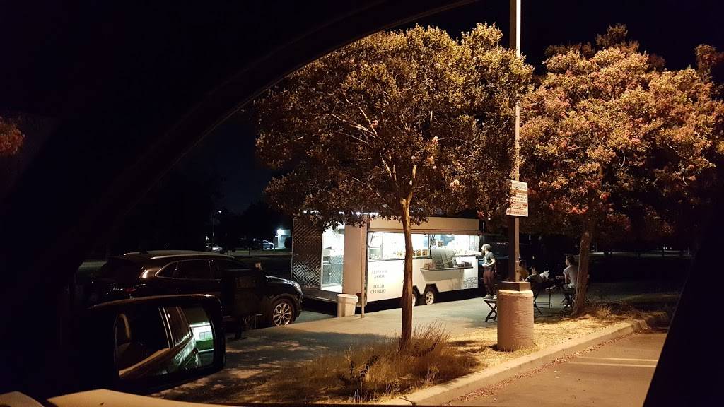 La Grigliata | restaurant | 5805 N White Oak Ave, Encino, CA 91316, USA | 8189262975 OR +1 818-926-2975