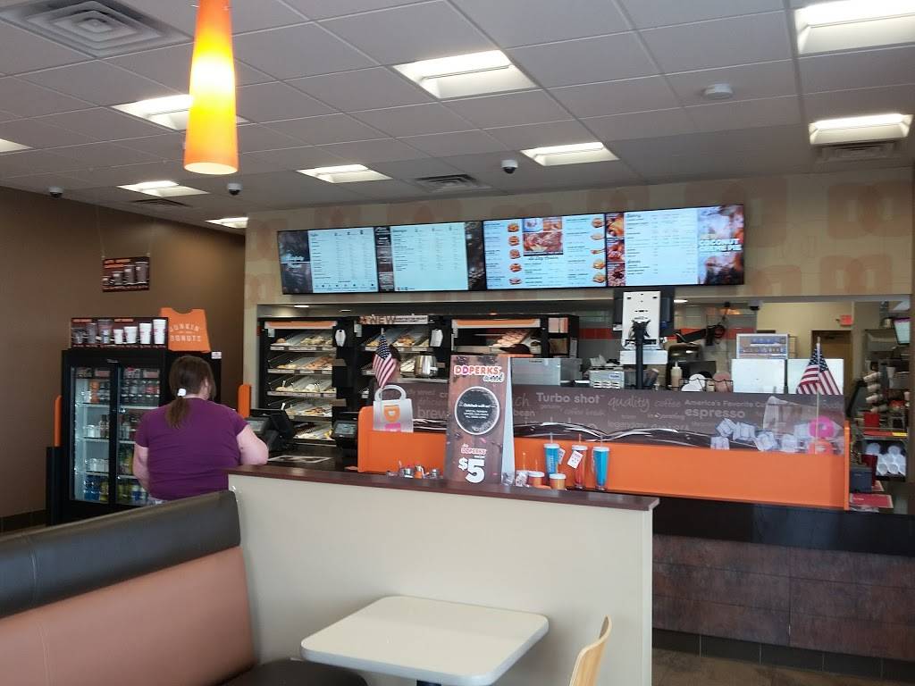 Dunkin | bakery | 1220 18th Street Suite 120, Silvis, IL 61282, USA | 3097921227 OR +1 309-792-1227