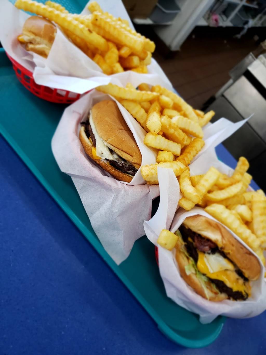 Fosters Freeze | restaurant | 653 Merchant St, Vacaville, CA 95688, USA | 7074481400 OR +1 707-448-1400