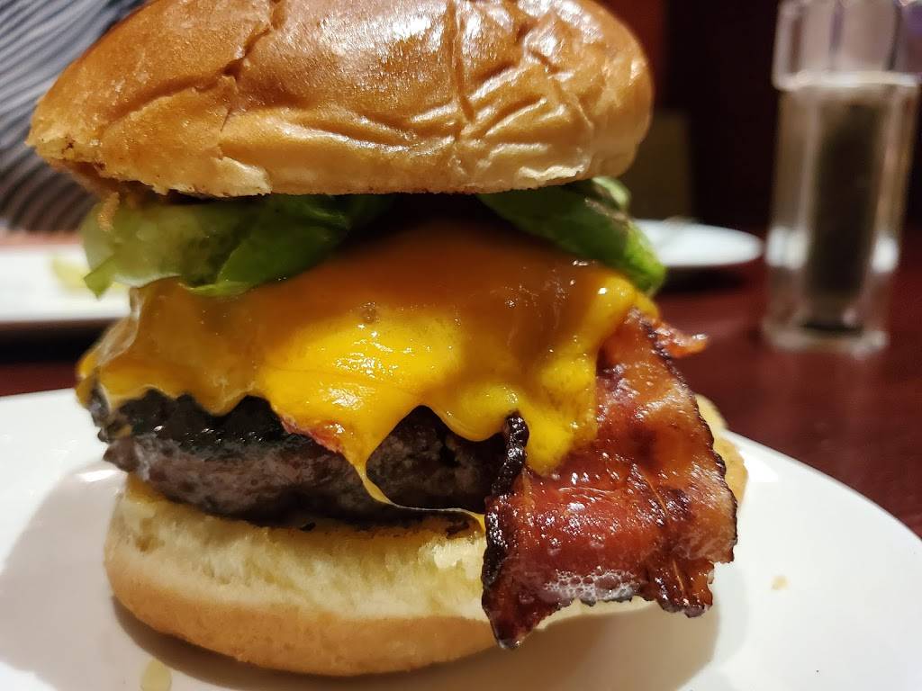 Village Tavern | restaurant | 1 W Flatiron Crossing Dr Space #2040, Broomfield, CO 80021, USA | 7208876900 OR +1 720-887-6900