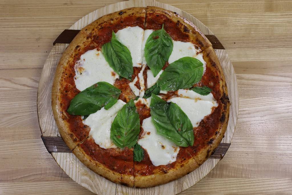 PizzaFiend | restaurant | 3981 Center Point Rd NE, Cedar Rapids, IA 52402, USA | 3192004488 OR +1 319-200-4488