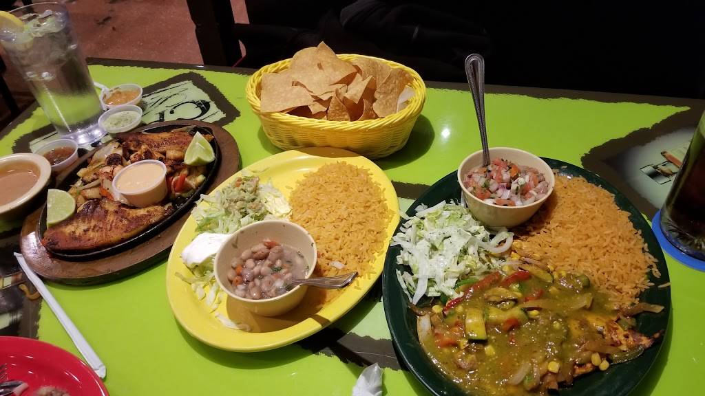 Guacamole Mexican Grill | restaurant | 1071 Fernwood Glendale Rd, Spartanburg, SC 29307, USA | 8645861760 OR +1 864-586-1760