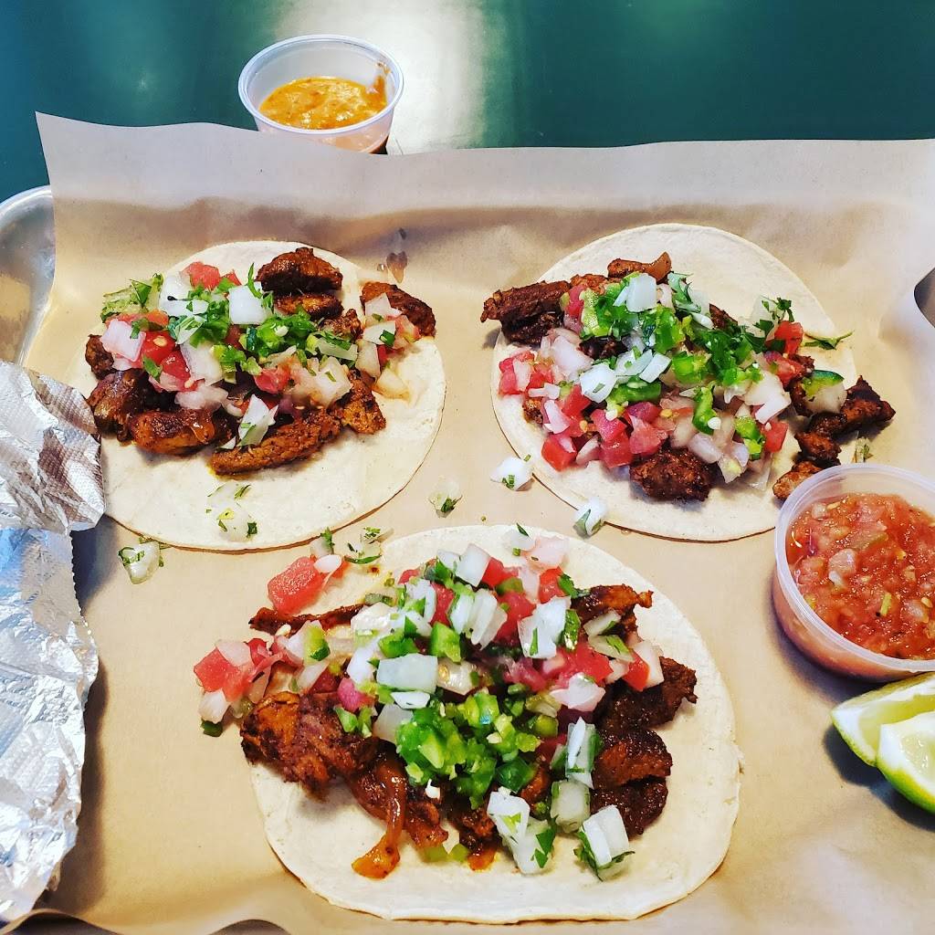 Chipocludo Mexican Grill | restaurant | 1951 N Pine Island Rd, Plantation, FL 33322, USA | 7542233905 OR +1 754-223-3905