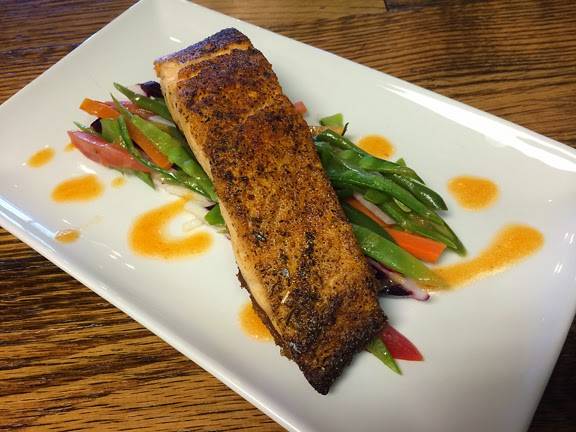 Jay Lovells | restaurant | 766 Sheridan Rd, Highwood, IL 60040, USA | 8477803930 OR +1 847-780-3930