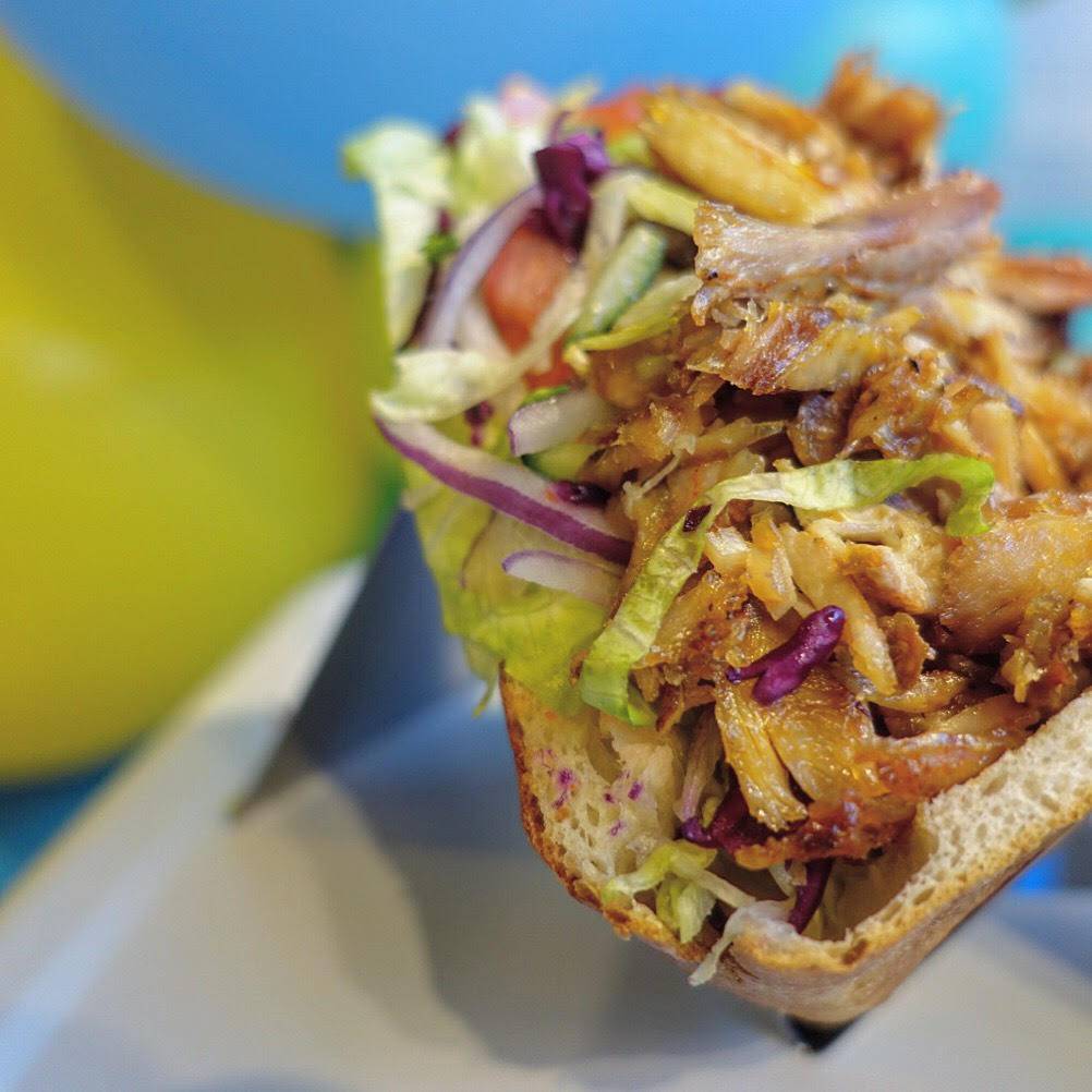 ZIBA Berlin Döner | restaurant | 1608 Queen St E, Toronto, ON M4L 3A7, Canada | 4164662422 OR +1 416-466-2422