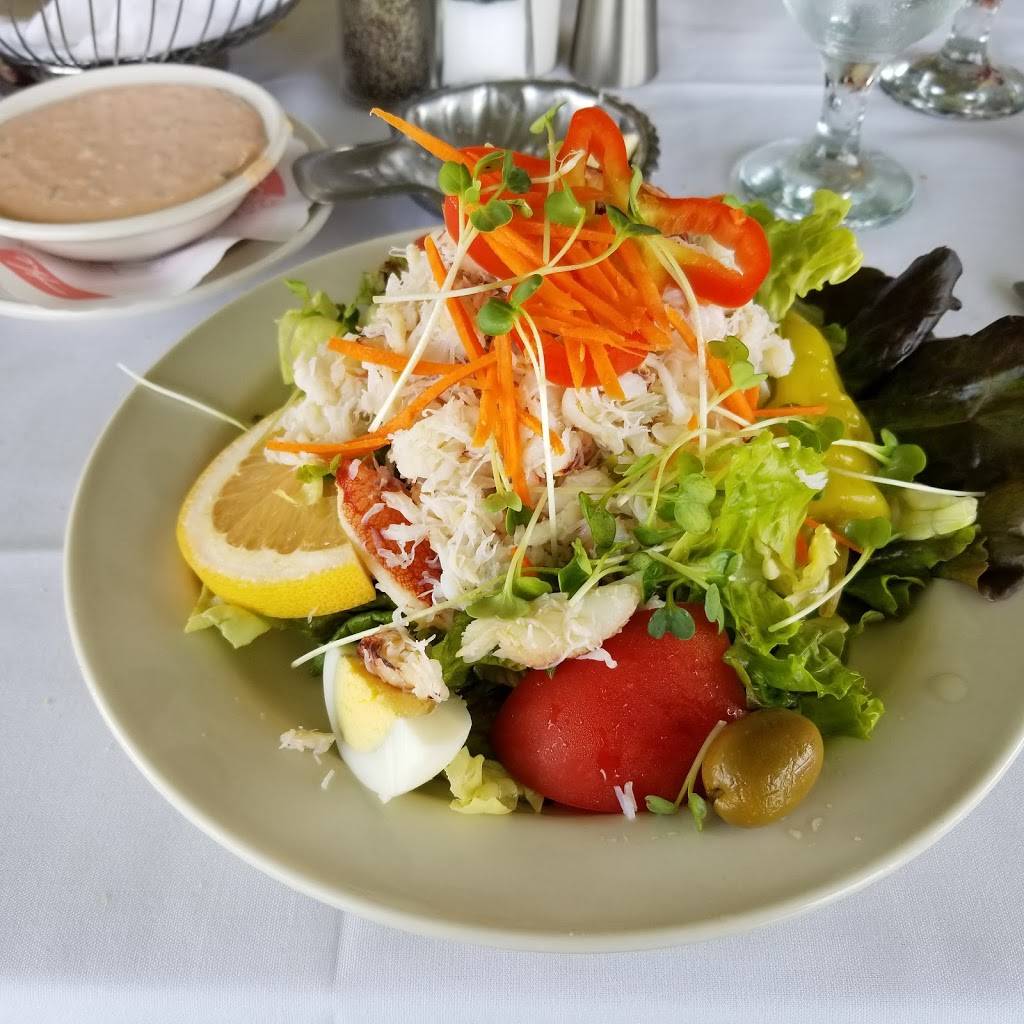 The Spinnaker | restaurant | 100 Spinnaker Dr, Sausalito, CA 94965, USA | 4153321500 OR +1 415-332-1500