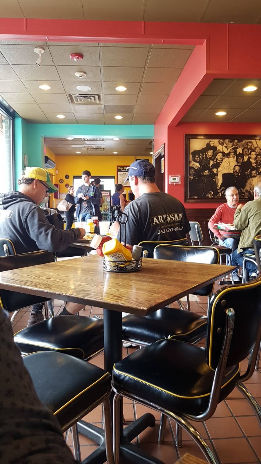 Mean Wiener | restaurant | 532 Sheridan Rd, Highwood, IL 60040, USA | 8472661411 OR +1 847-266-1411