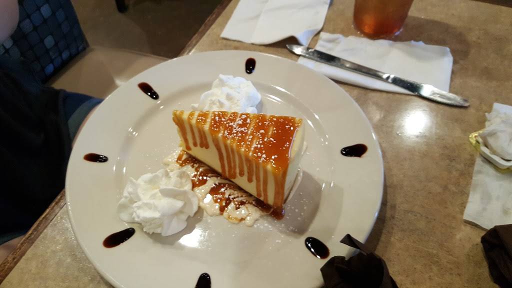 Giannas Pizzeria & Restaurant | restaurant | 7386 Harbour Towne Pkwy, Suffolk, VA 23435, USA | 7573941255 OR +1 757-394-1255