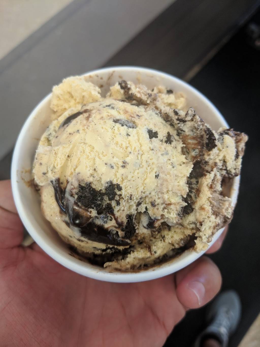 Dunkin | bakery | 820 W Jackson St, Macomb, IL 61455, USA | 3094210337 OR +1 309-421-0337